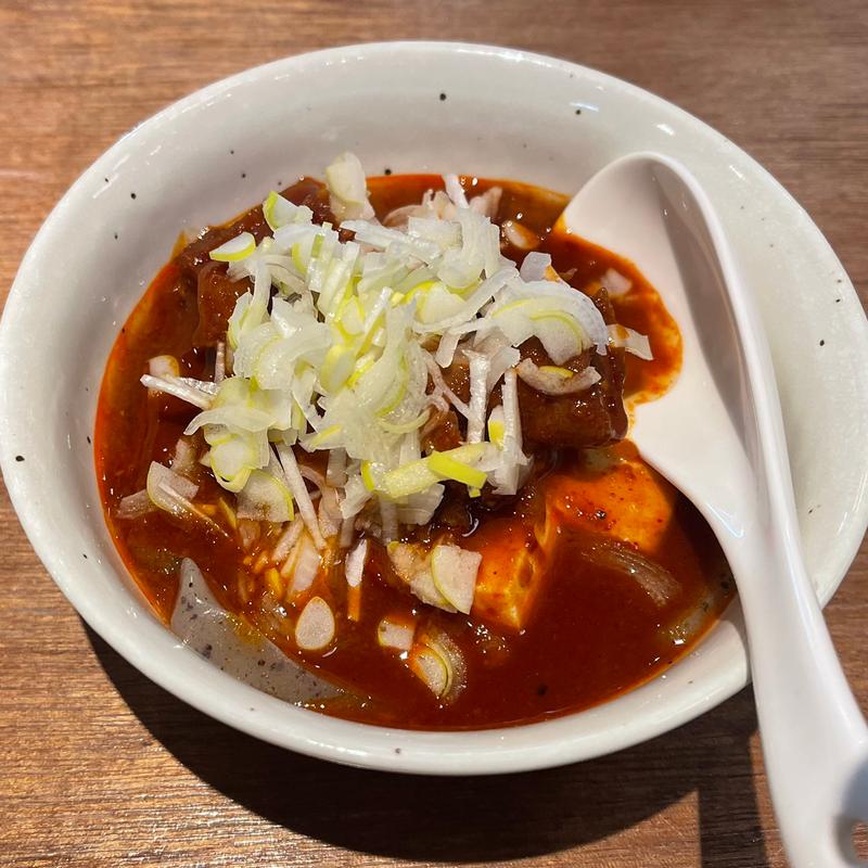 ピリ辛和牛もつ煮(立ち飲み築地大東)