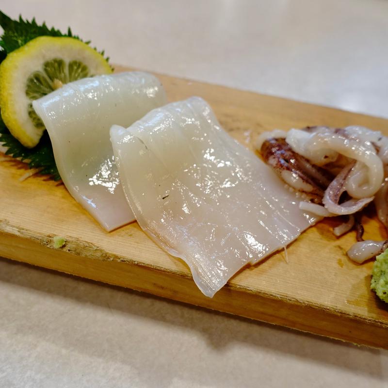 剣先イカ刺身(屋台餃子　あらき)