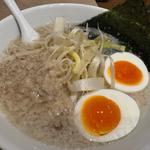 コッテリの塩らー麺(コッテリの塩らー麺専門店MANNISH)