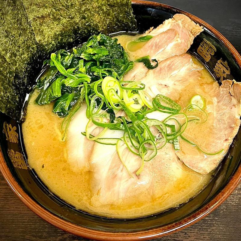 チャーシューメン(横浜家系らーめん 雷家)