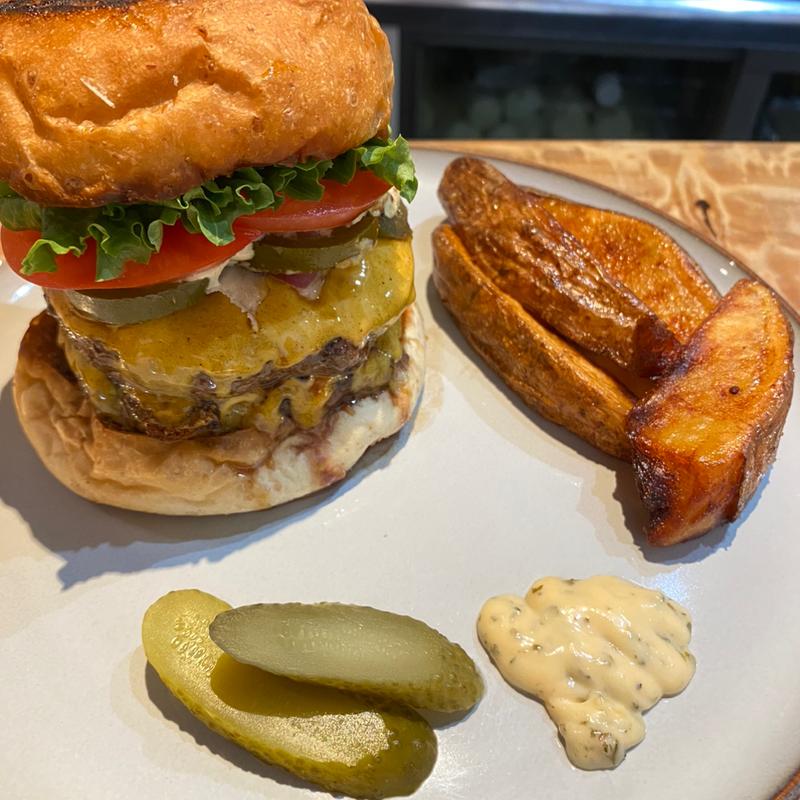 常陸牛Wチーズバーガー(BORDER TOWN)