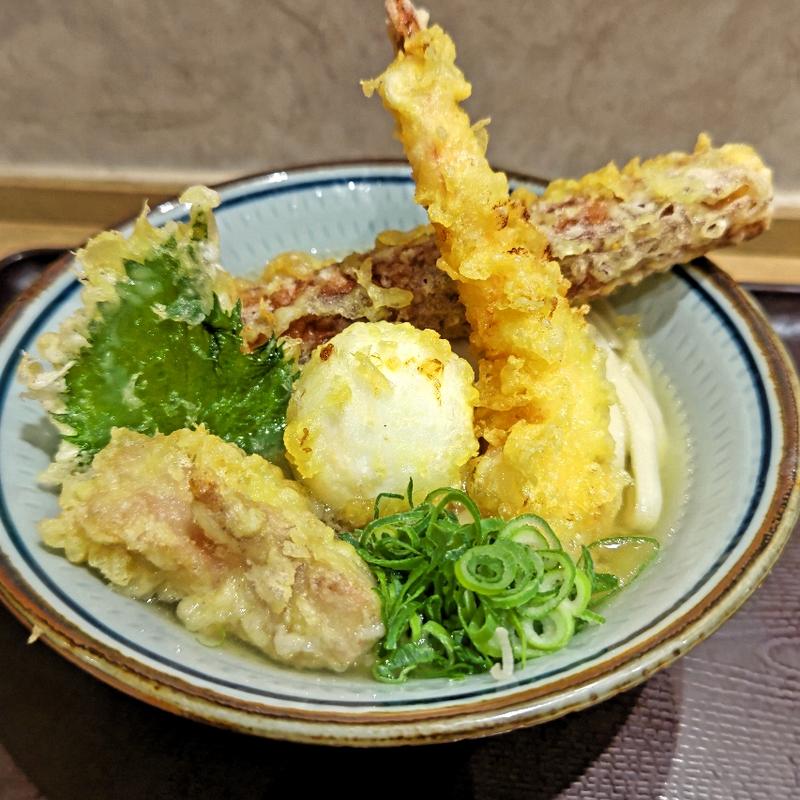 贅沢うどん(香川一福みなとみらい店)