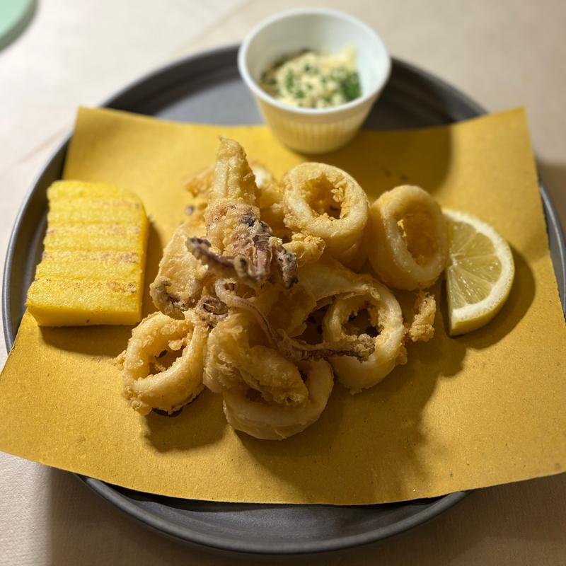 Calamari Fritti(Ristorante Caffè dei Fiorì/fresh fish seafood)