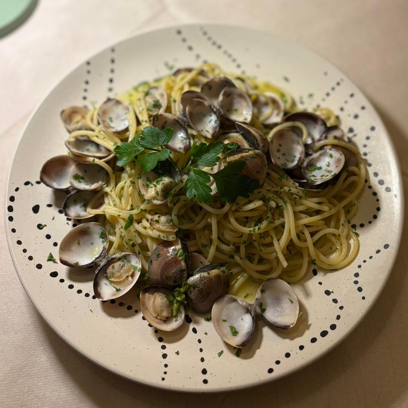 Spaghetti alle Vongole(Ristorante Caffè dei Fiorì/fresh fish seafood)