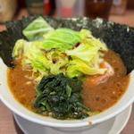 ラーメン中キャベツ海苔