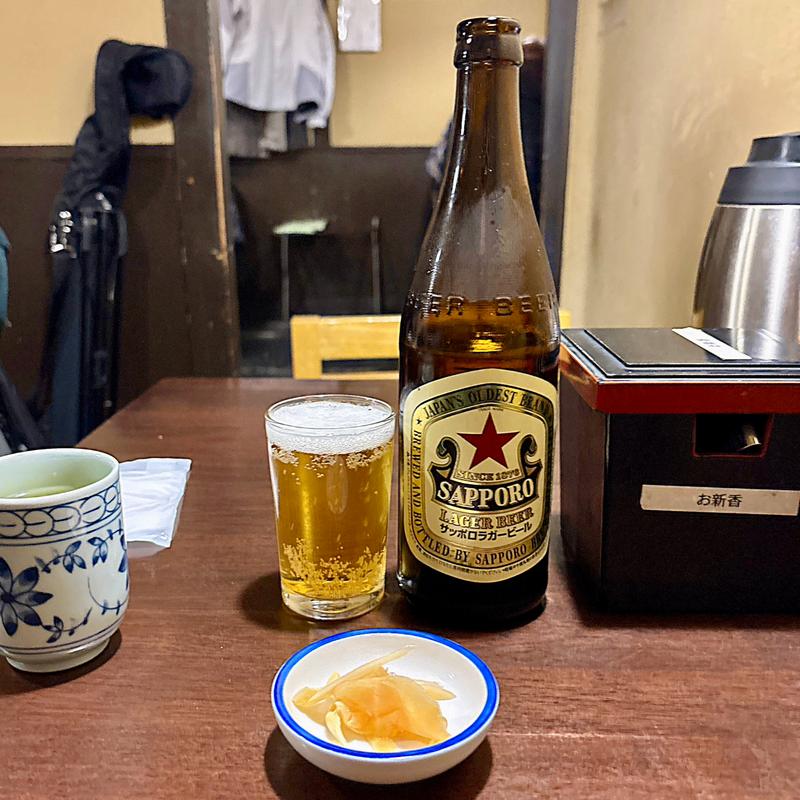 ビール サッポロラガー中瓶(はちまき )