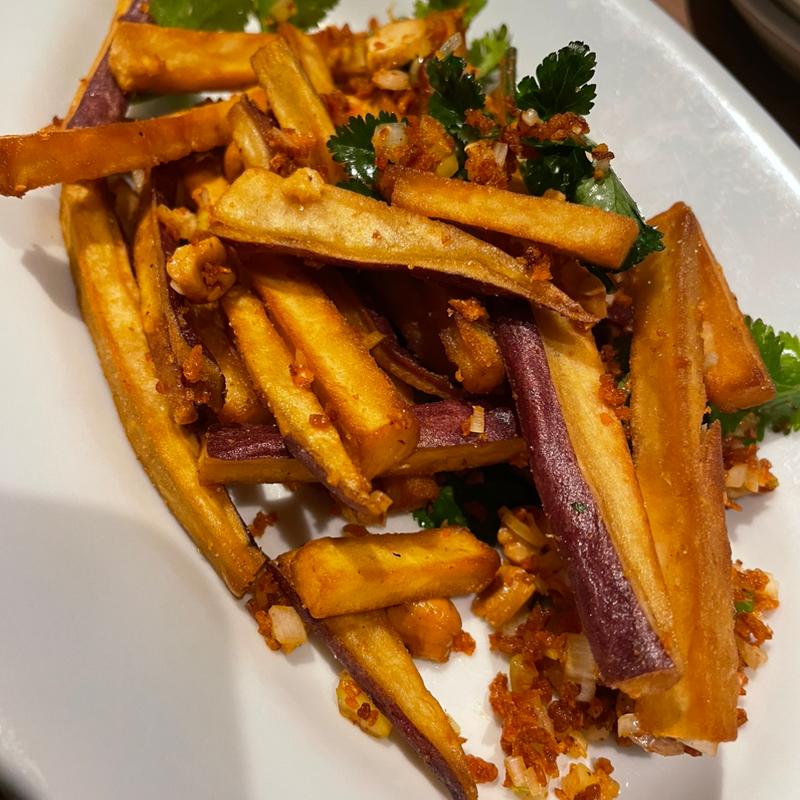 サツマイモのシャカシャカスパイシーフライ(jiubar)