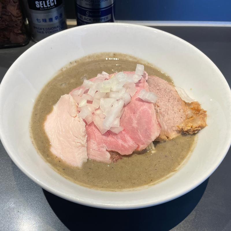 特濃中華そば（醤油）(煮干乱舞)