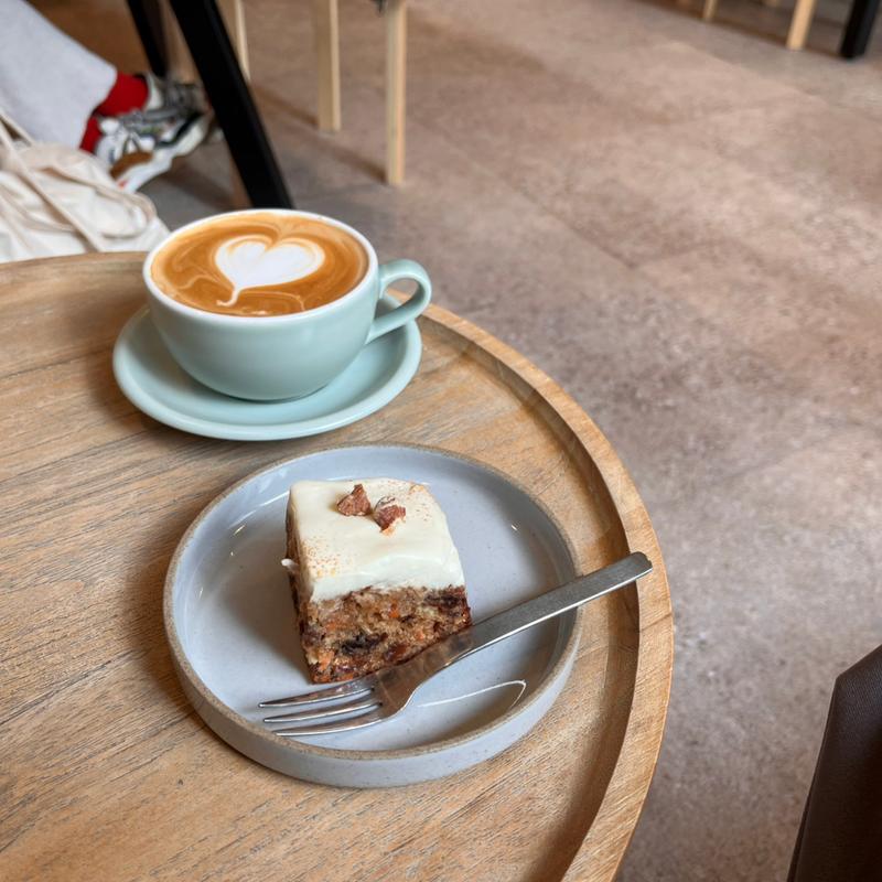 キャロットケーキ(コーヴコーヒーロースターズ)