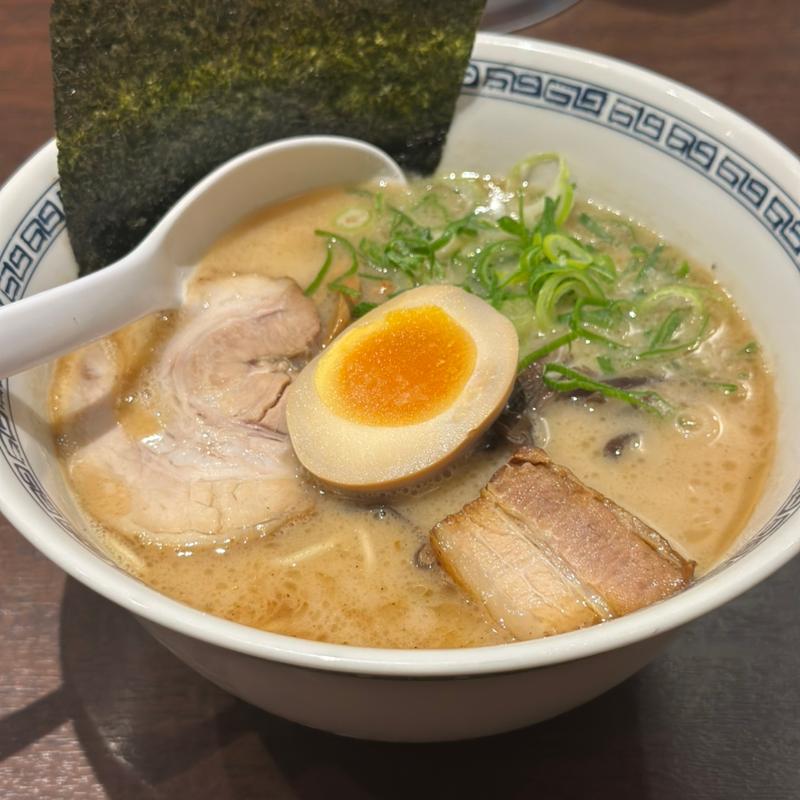 (熊本ラーメン ひごもんず neo 三鷹)