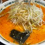 ピリ辛とんこつネギラーメン