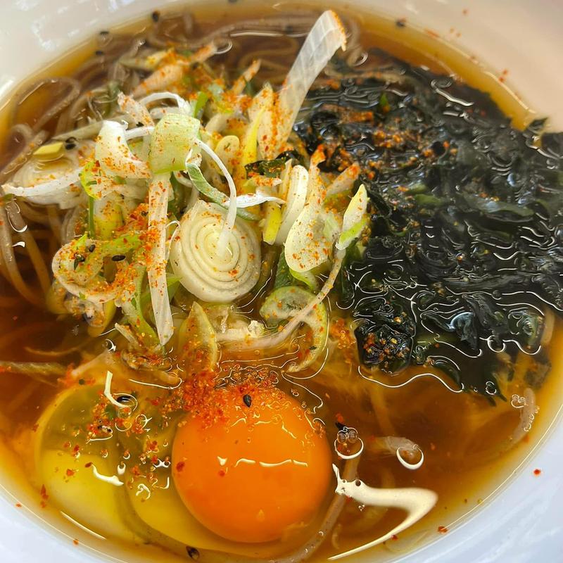 玉子そば(青海食堂)
