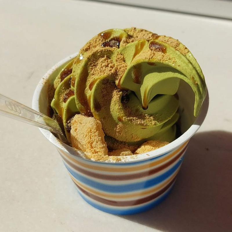 抹茶信玄餅ソフト(道の駅富士吉田 物産館 )