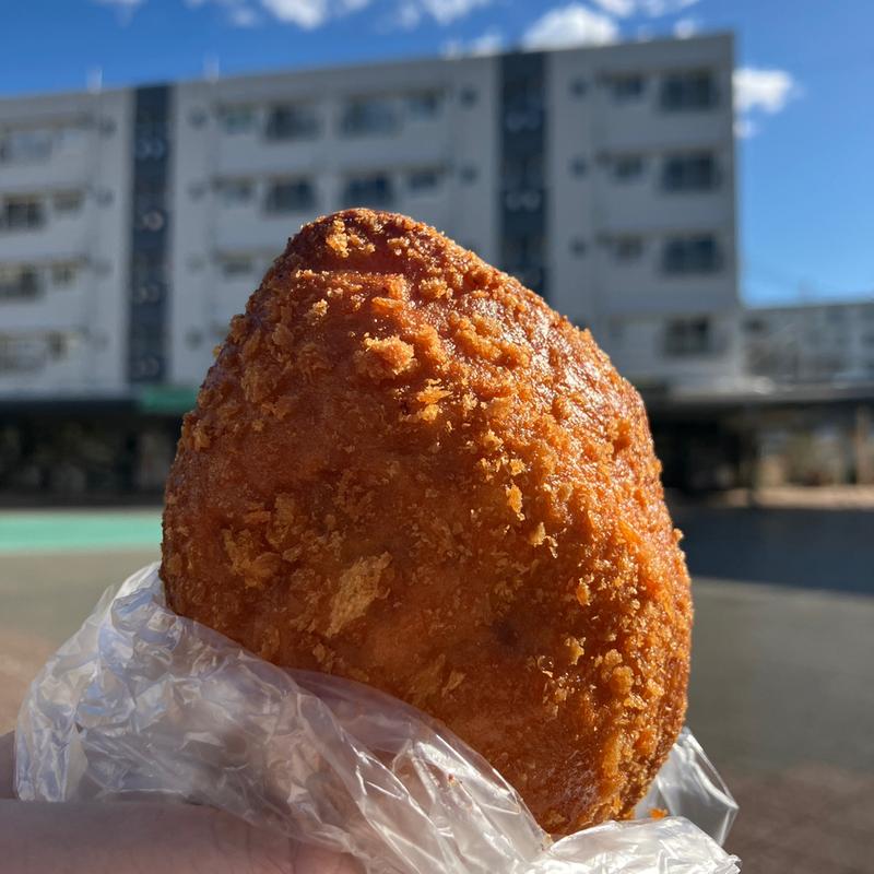 牛すじカレーパン(ベーカリーフジヤ)