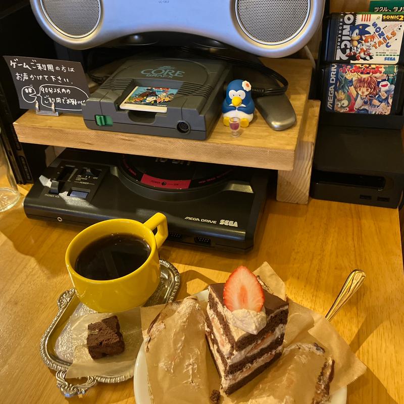 チョコレートショートケーキ+珈琲(NUTS & MILK)