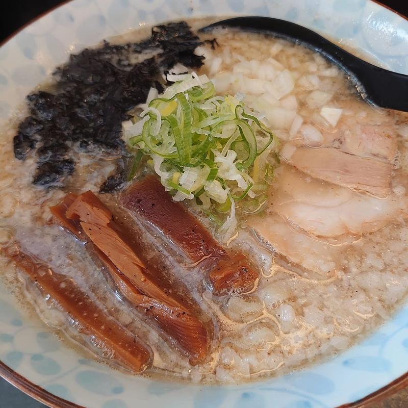 背脂煮干し中華そば 塩(ラーメン ツバメ )