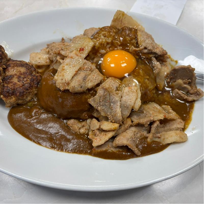 デラスタカレー(スタミナカレーの店バーグ 弥生町店)