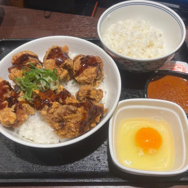 にんにくマシマシから揚げ超特盛丼(吉野家 新宿京王モール店)