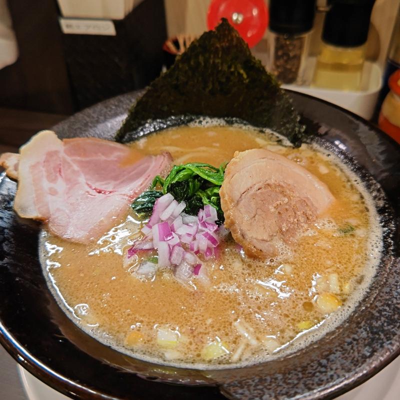 濃厚味噌らーめん＋風車豚肩ロース(淡麗豚骨TSUCHINOTOMI)