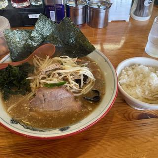 味噌野菜ラーメン　半ライス(椿　ラーメンショップ 木立店 )