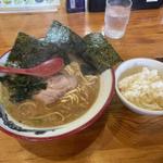味噌ラーメン　半ライス(椿　ラーメンショップ 木立店 )