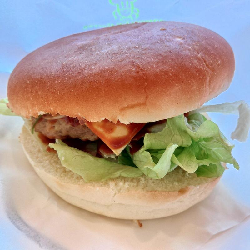 自慢のドミグラスバーガー(コメダ珈琲店 一関中里店)