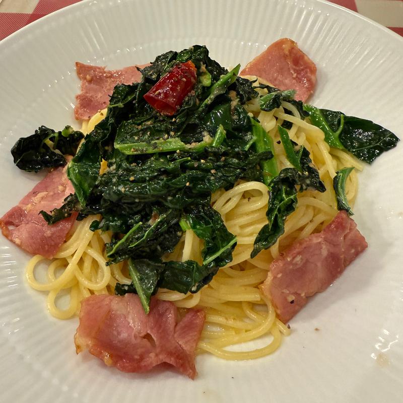 カーボロネロとベーコンのペペロンチーノ(DoNA 京王多摩センター店)