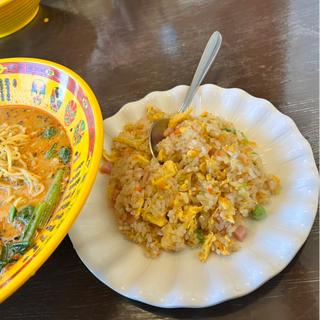 半チャーハン(中国料理 新農村)