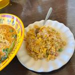 半チャーハン(中国料理 新農村)