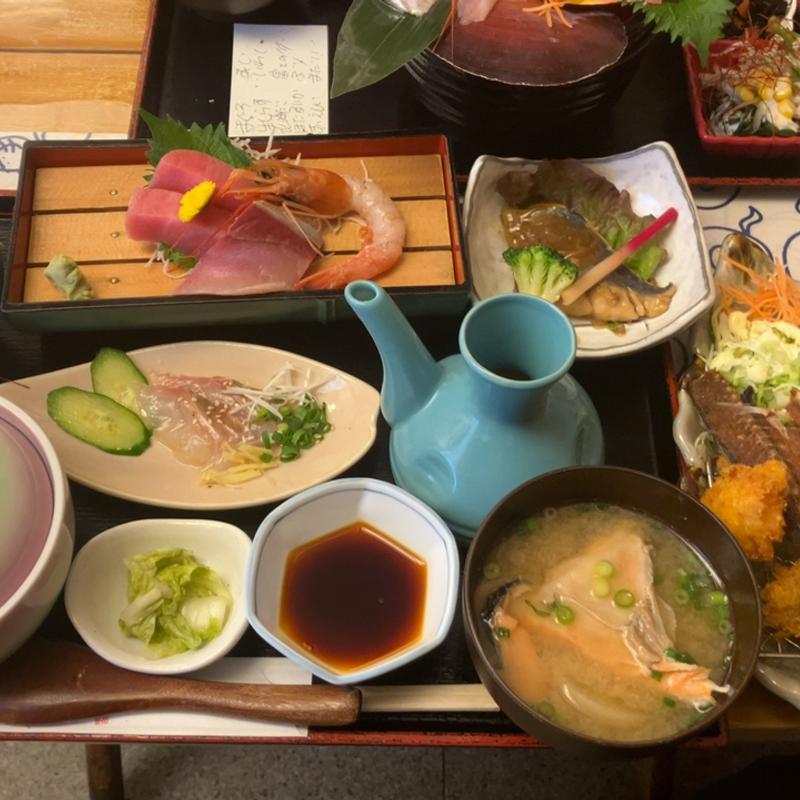 四季のあじわい御膳(おさかな屋きたいさん )