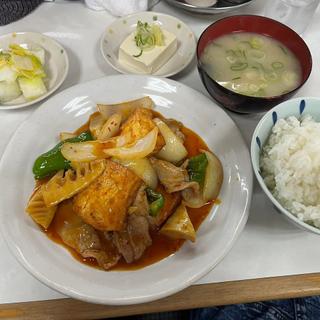 家常豆腐定食(大三元)