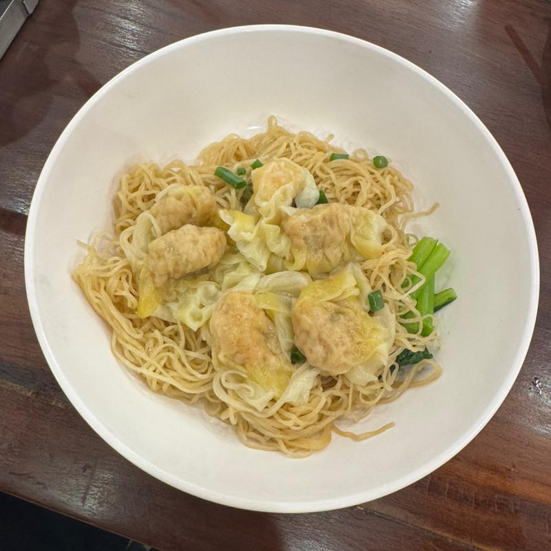 海老雲呑バミーヘン(バミー コンセリー)