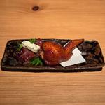 燕の巣入り手羽先 はちみつ焼豚ブルーチーズ(にしぶち飯店 )