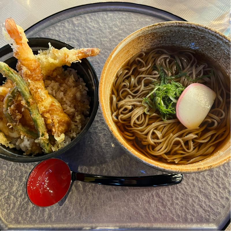 かけそば天丼セット(スカイウェイカントリークラブ)