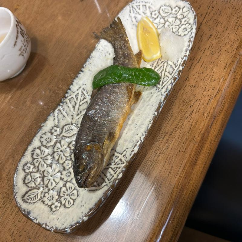 イワナ唐揚げ(かねまる食堂 )