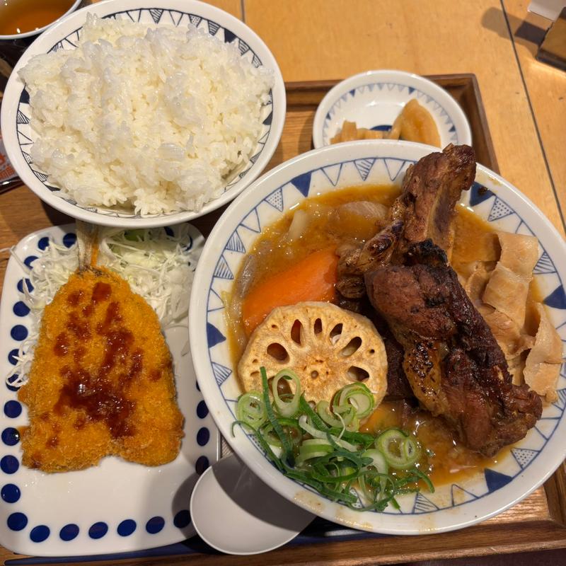 炙りスペアリブ豚汁定食➕アジフライ(ごちそうとん汁)