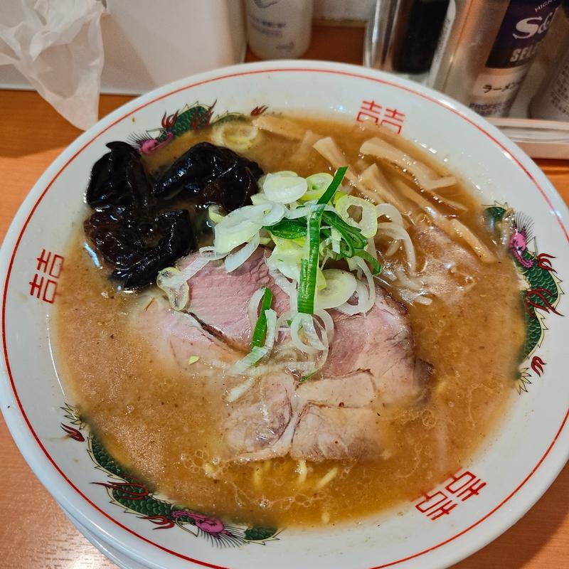 醤油ラーメン(紫雲亭)