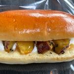黒糖大学芋 カスタードホイップ(コッペ田島 枚方店)