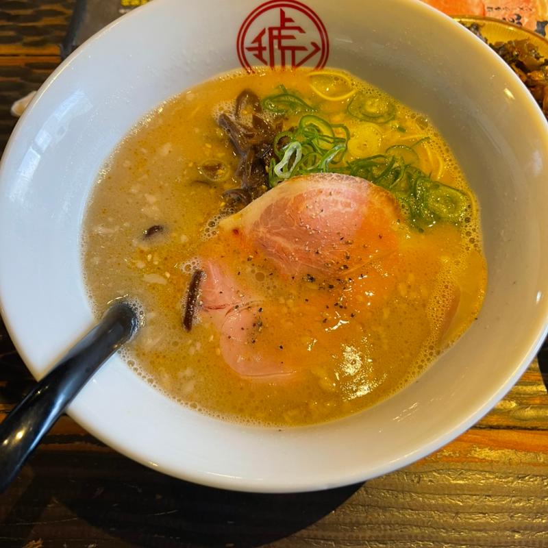 シロ(博多ラーメン 琥家 倉敷店 （こや）)