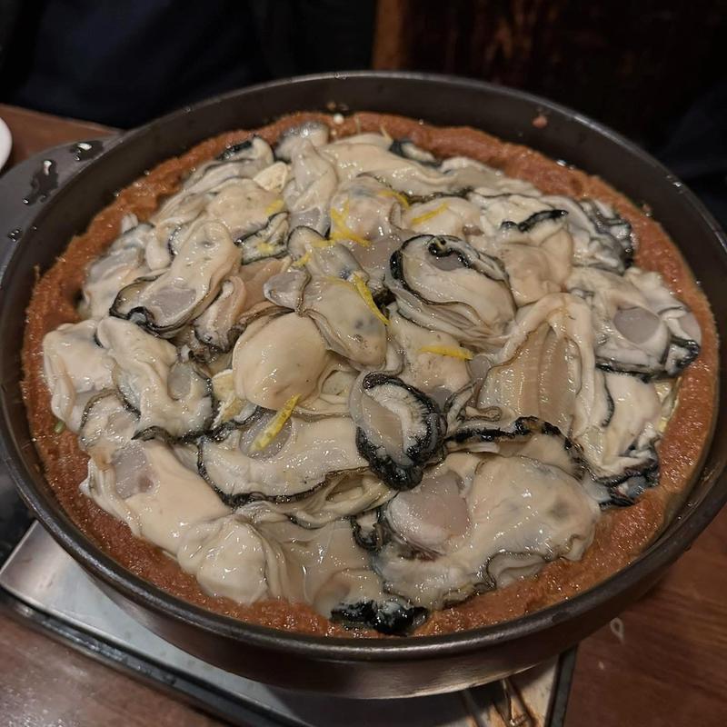 牡蠣の土手鍋(酒処 玉善)
