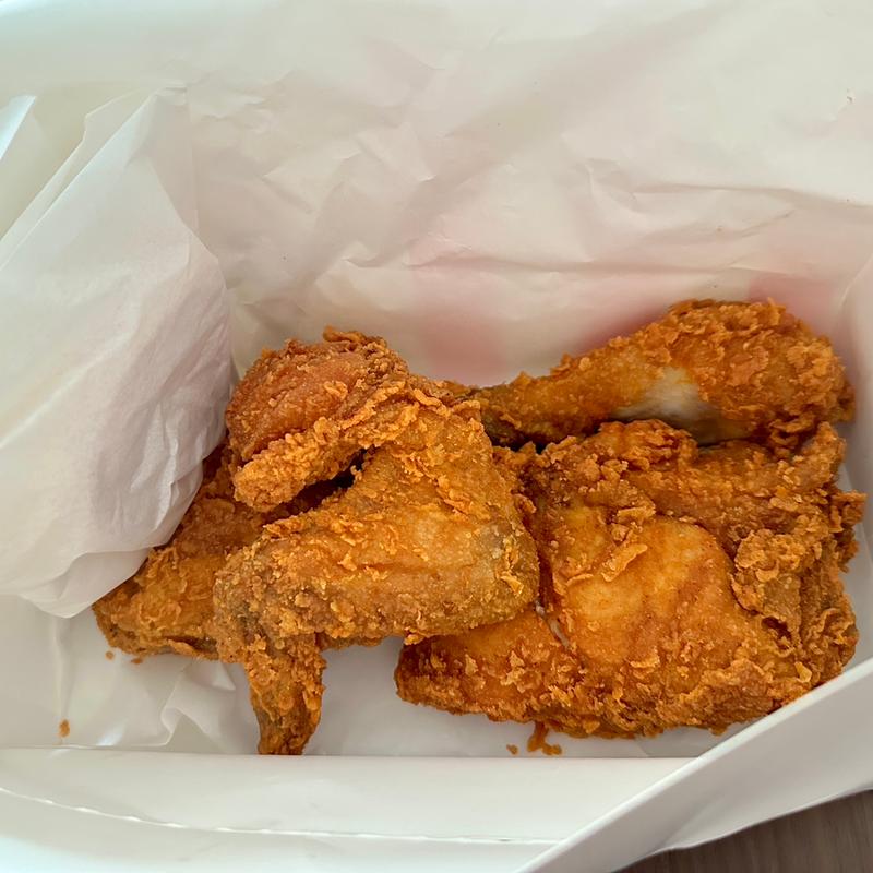 食べくらべ8pcパック(ケンタッキーフライドチキンイトーヨーカドー曳舟店)