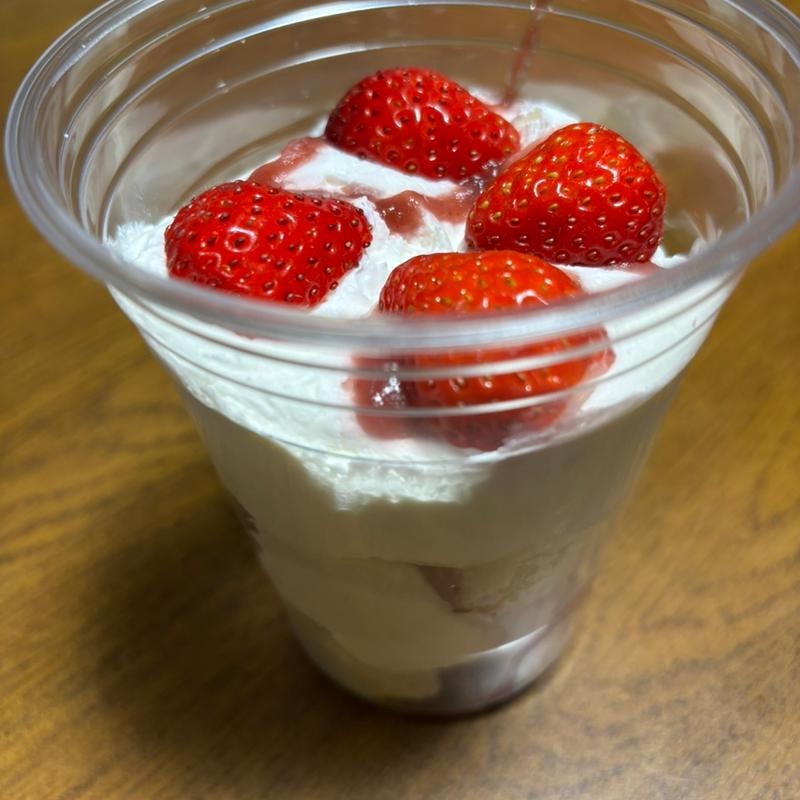 生シフォン苺(ガトー フルール)