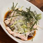 アボカドと清流若どりの醤油漬け(三代目鳥メロ 原宿店)