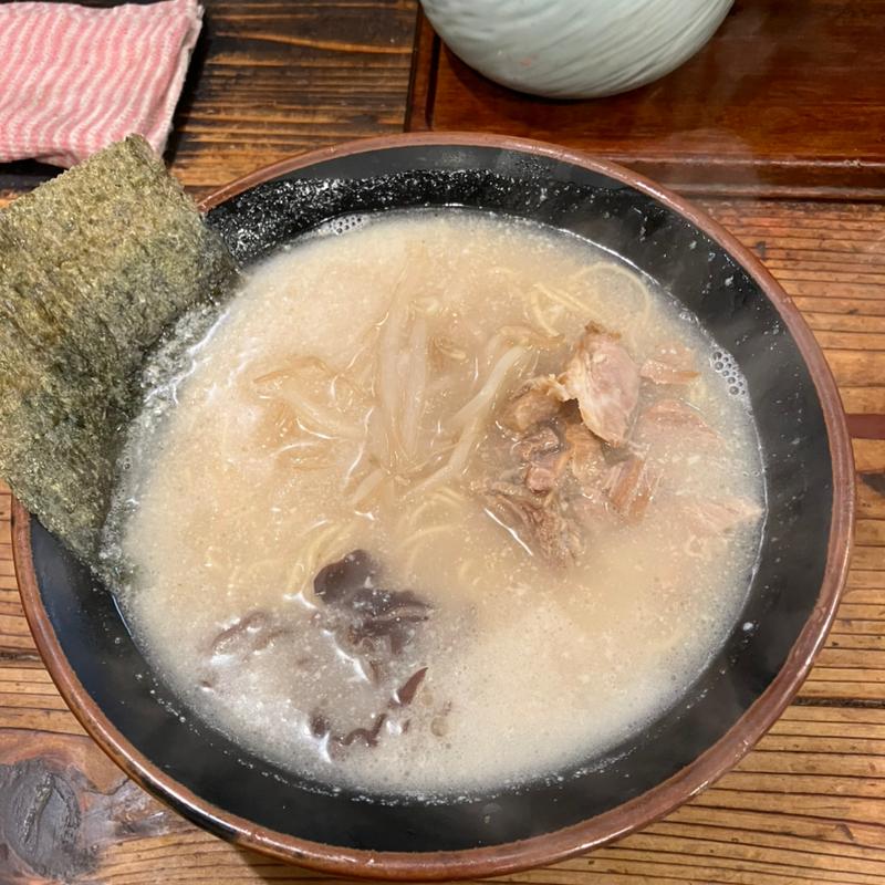 とんこつラーメン(鶴亀家)