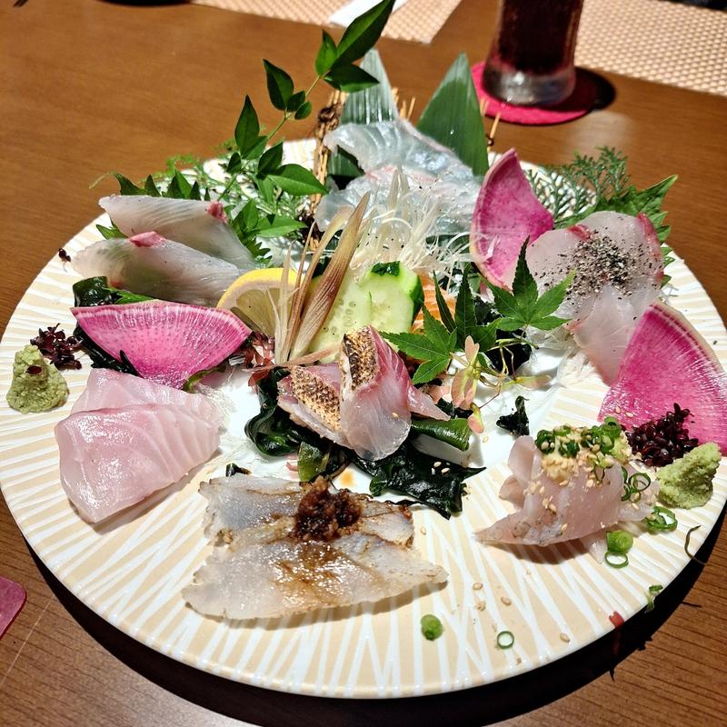刺身盛り合わせ(旬彩茶寮　ごとう)