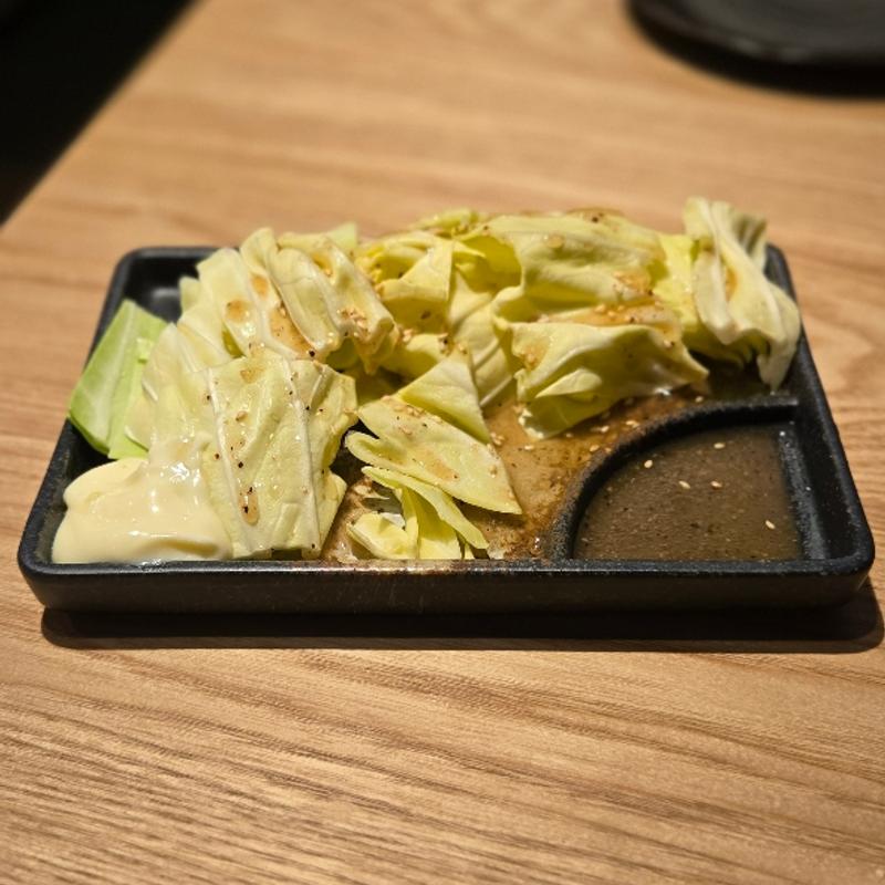 生塩うまキャベツ(鉄板焼×府中焼あっちゃん)