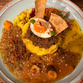 3種あいがけ(カレーショップ初恋)