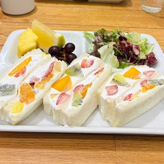 フルーツサンド(果実園リーベル 渋谷ヒカリエ店)