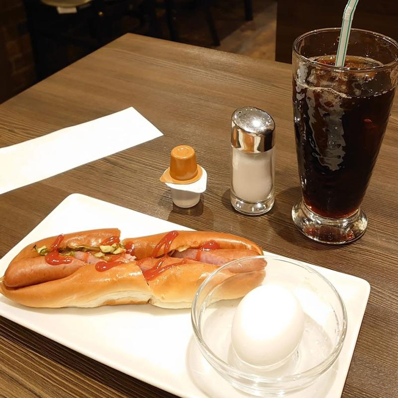 ホットドッグ&ゆで玉子(side trip JR高槻駅)