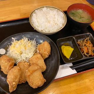 からあげ定食　6コ(ジョニーのからあげ堺筋本町酒場)
